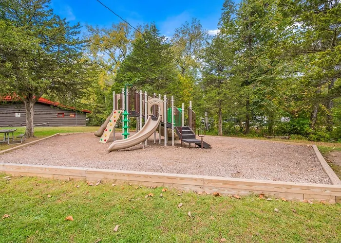 Rondout Valley Camping Resort Deluxe Park Model 11