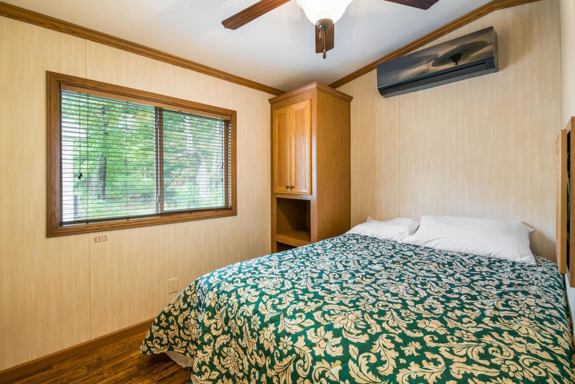 Camping Rondout Valley Deluxe Park Model 11 *