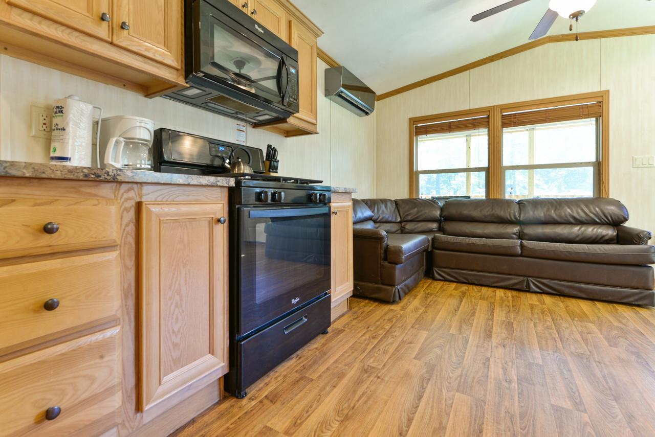 Rondout Valley Deluxe Park Model 11 Camping
